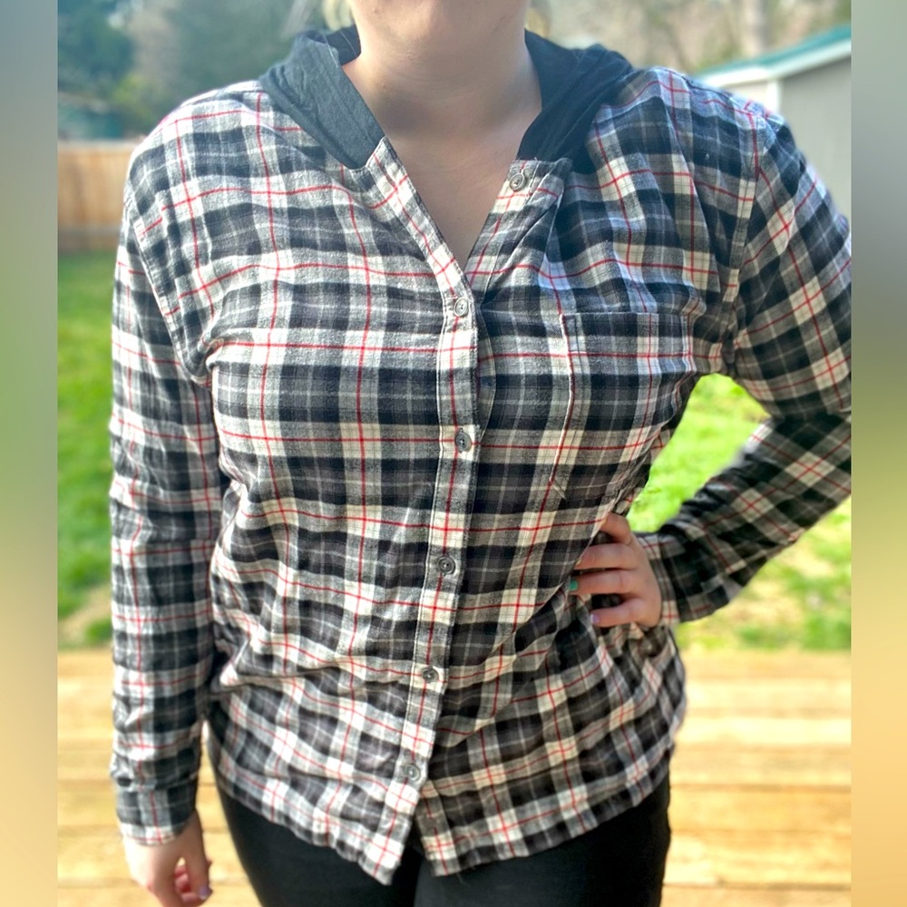 Cute American Eagle Hooded Flannel